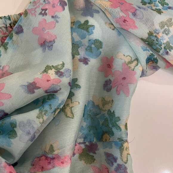 ASTR The Label Floral Smocked Dress - Picture 15 of 16